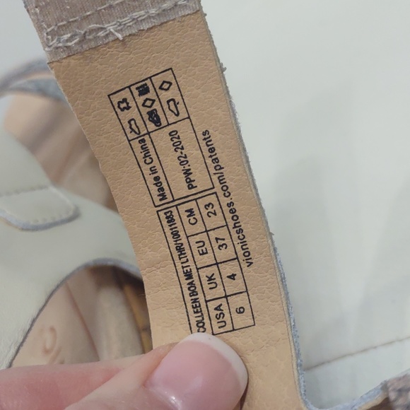 Vionic Colleen Boa velcro adjustable snakeskin sandals women's New 6 Orthopedic - Picture 7 of 8